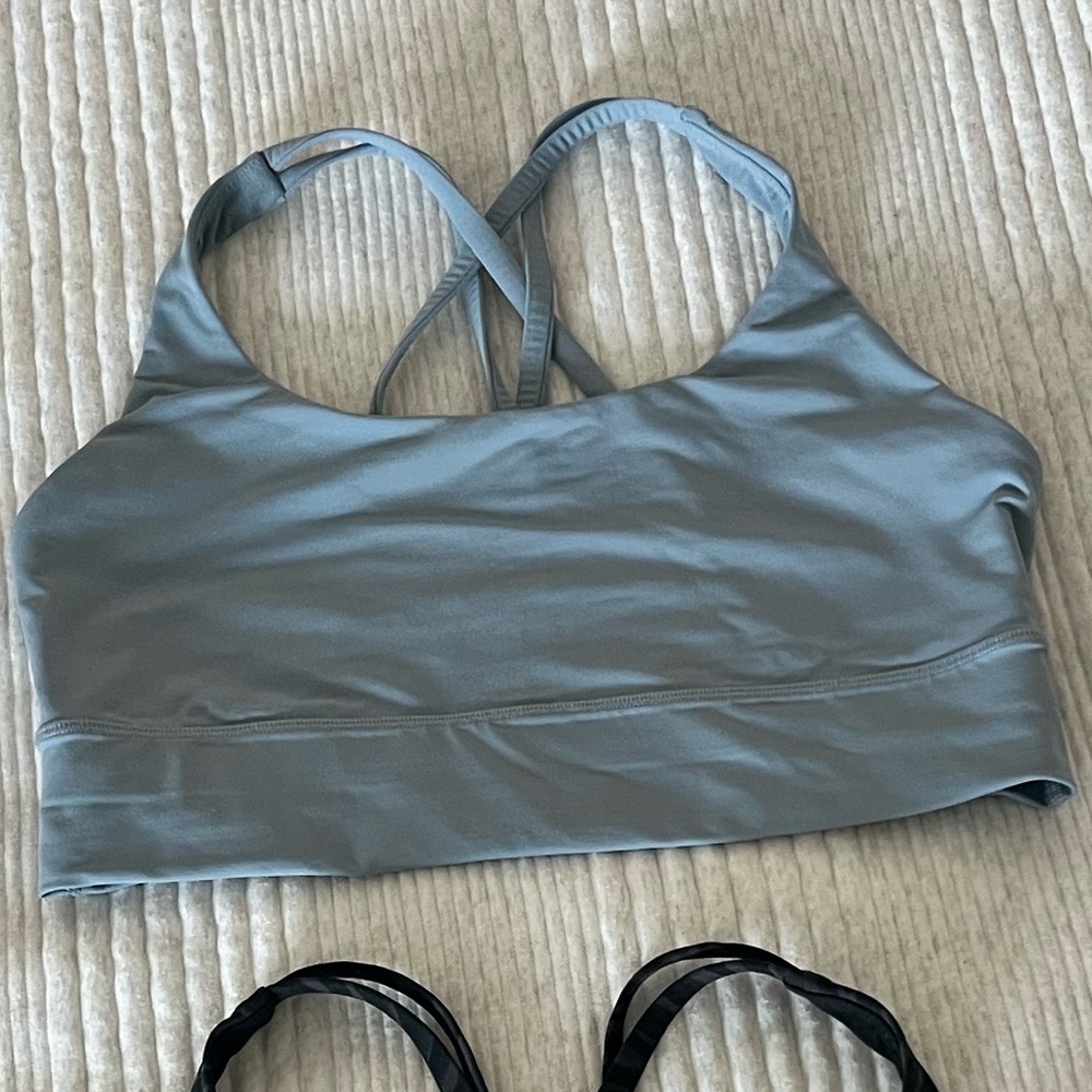 Lululemon size 10 sports bra